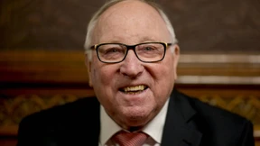 Uwe Seeler scherzt schon wieder