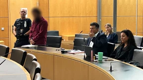 Lebenslange Freiheitsstrafe für Mord vor den Augen der Tochter