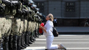 Lukaschenka lässt Panzer durch Minsk rollen