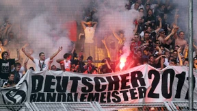 Fußballfans drängen Rechtextreme in Stadien zurück
