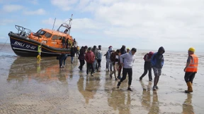 Fast 140 Flüchtlinge auf dem Ärmelkanal gerettet