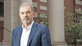 Von der Sehnsucht, mit den Toten zu reden