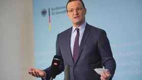 Spahn erwartet, dass Quarantäne auch ohne Lohnfortzahlung eingehalten wird