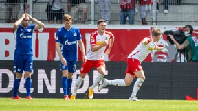 Schalke geht in Regensburg unter