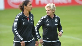 Steffi Jones mit Mann und Frau