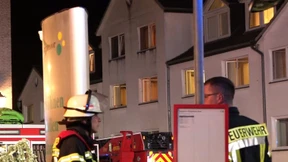 Zwei Tote und mehrere Verletzte nach Brand in Seniorenheim