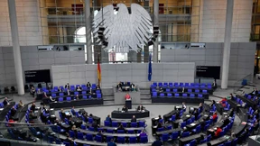 Stimmt der Bundestag der Änderung der Corona-Regeln zu?