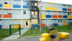 Zahl der Angriffe auf Flüchtlingsheime höher als angenommen