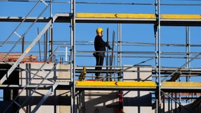 Baugenehmigungen brechen abermals ein