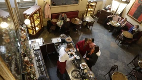 Warum man seinen Kaffee im Stehen trinken sollte