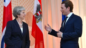 Mays Suche nach einem Hintertürchen