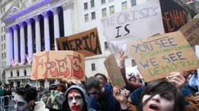 Jetzt retten sie schon wieder Banken