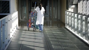 Immer weniger Menschen arbeiten im Niedriglohnsektor