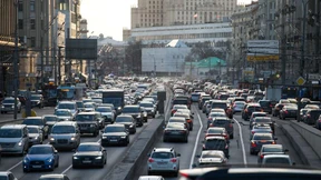 Wegen fehlender Teile aus der Ukraine Kurzarbeit bei VW