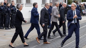 Innenminister nehmen Extremisten in die Zange