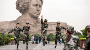 Peking bricht das Schweigen über die Kulturrevolution