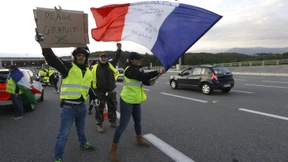 Zehntausende blockieren weiter Straßen