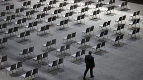 Die langsame Rückkehr der Aktionärstreffen