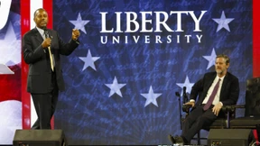 Uni-Direktor ruft Studenten zur Bewaffnung gegen „diese Muslime“ auf