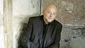 „Liebe“ von Thomas Hettche erzählt von Zufall, Zärtlichkeit und Lebensarbeit