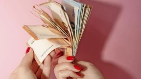 Wie Frauen für die Rente sparen können