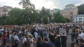 Die Wut auf Selenskyj treibt sie auf die Straße