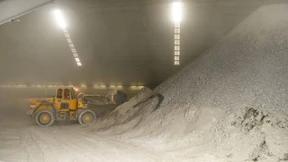 Milliarden-Fusion der Zementkonzerne auf der Kippe