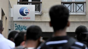 Arbeitslosigkeit sinkt, Verbraucherpreise steigen