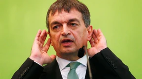 Champagne fordert Blatter zum TV-Duell