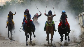 Die Kinder-Jockeys von Bima