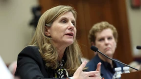 Amerikanische Uni-Präsidentin tritt zurück