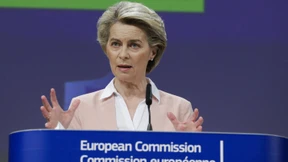 Von der Leyen lenkt ab