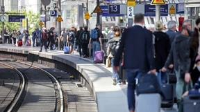 Wer bekommt das Geld von der Bahn?