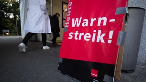 Furcht vor Ausgliederung: Warnstreik an Uni-Klinik
