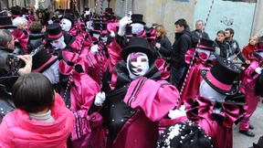 Ich kenn' dich, aber  du kennst mich nicht