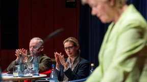 Seid verhindert, Millionen!