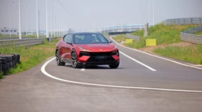 Lotus bringt neue PS-Boliden auf den Markt