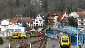 Kleine Bahn vor einem großen Jahr
