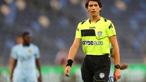 Erste Transgender-Schiedsrichterin leitet Spiel