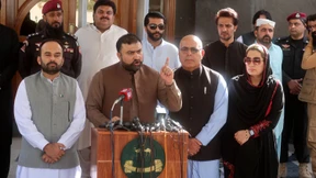 Pakistan weist 1,7 Millionen Afghanen aus