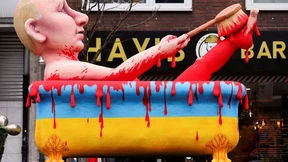 Putins Angst vor Pappfiguren – „Der russische Humor ist ausgereist"