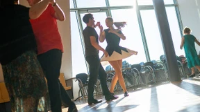 Den Tango bitte nur mit dem eigenen Partner tanzen!