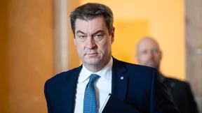 Es geht nur mit dem Hammer