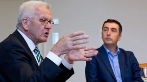 Kretschmann und Özdemir bezeichnen Vorgehen in der Türkei als "zivilen Putsch"