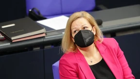 Auf dem linken Auge blind?