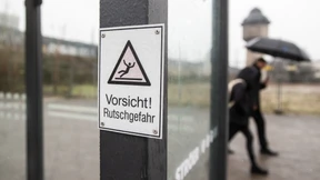 Darauf sollten Sie bei Glatteis achten