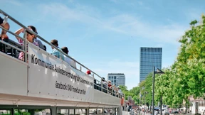 Schwimmender Ausflug mit Informationswert