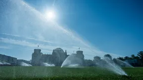 Müssen die Abgeordneten trotz Sommerpause zurück nach Berlin?