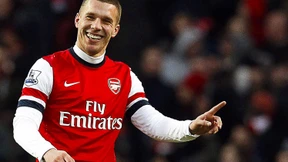 Podolski bleibt bei Arsenal
