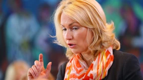 Schwesig ringt Kanzleramt Zugeständnisse ab 